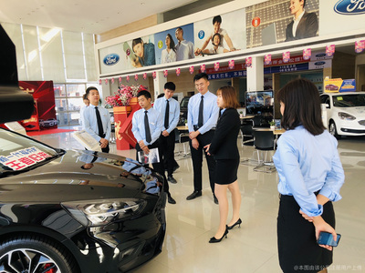 福建豐潤汽車銷售 專業(yè)服務(wù)，駕馭未來——寶馬汽車銷售體驗